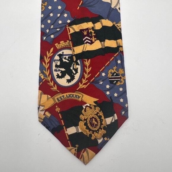 Vintage Tommy Hilfiger Men's Tie 100% Italian Silk USA Made Flags Crest Logo Red - Picture 1 of 8